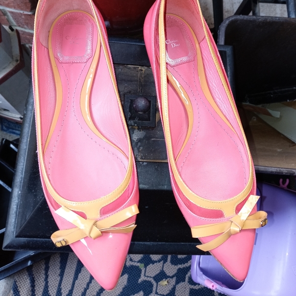 LADIES PATENT LEATHER FLATS BY DIOR - Picture 1 of 6